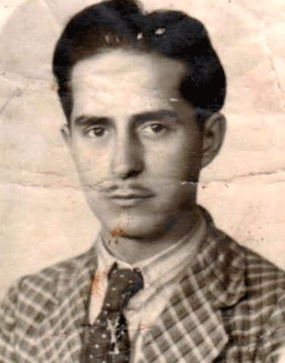 Tatăl scriitoarei, 1943